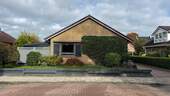Frontansicht - Attraktiver Bungalow mit Garten, Terrasse & Garage in ruhiger Lage von Leer-Heisfelde