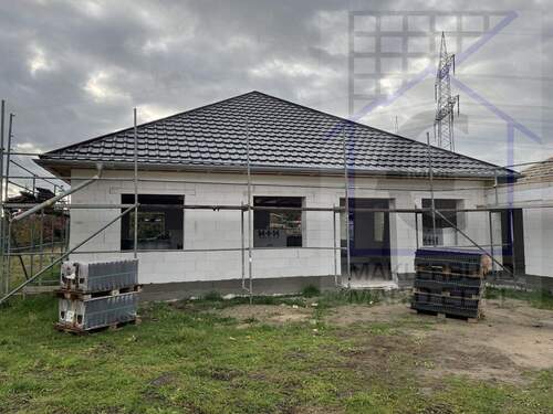 ROHBAU - NEUBAU EINFAMILIENHAUS IN SCHÖNER LAGE