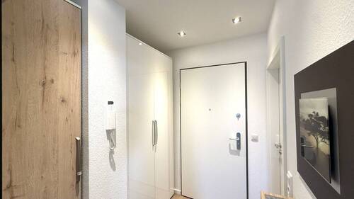 Flur mit Platz für Schränke - 