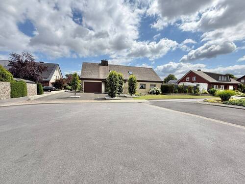 Hausansicht - 7 Zimmer Mehrfamilienhaus, Wohnhaus in Ennigerloh