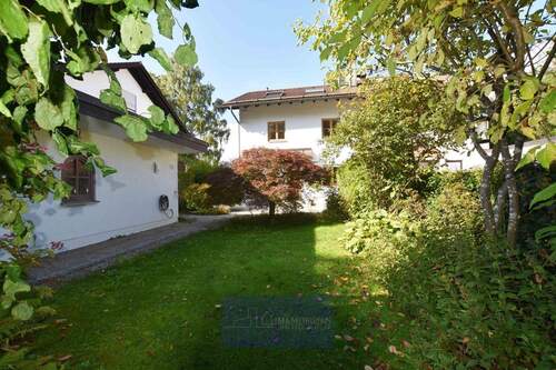 Vorgarten - Doppelhaushälfte mit 206,00 m&sup2; in Hohenbrunn zum Kaufen