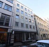 AIGNER - Zentral gelegenes Wohn- und Geschäftshaus direkt am Königsplatz - Augsburg Innenstadt