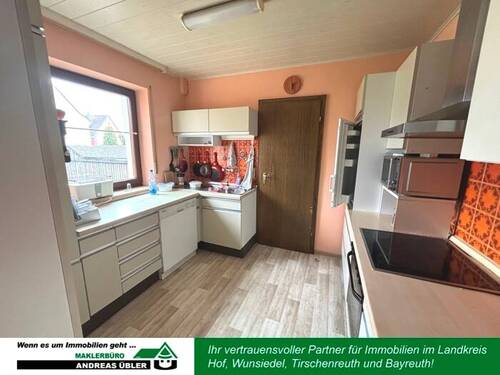 Küche - 8 Zimmer Doppelhaushälfte in Hohenberg an der Eger
