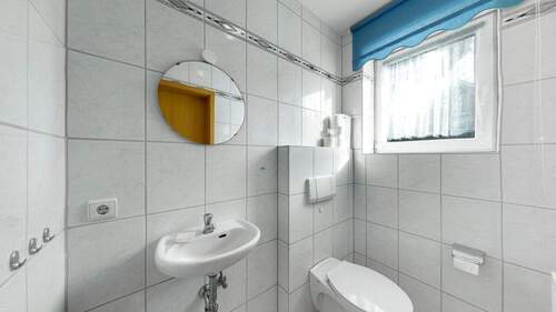 WC - 