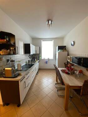 Küche vom Flur abgehend - 