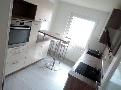 Die Küche mit Einbauküche - 