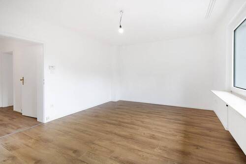 Wohnzimmer - 2 Zimmer Etagenwohnung zum Kaufen in Bochum