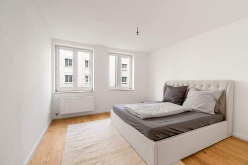Schlafzimmer - 2 Zimmer Etagenwohnung in München