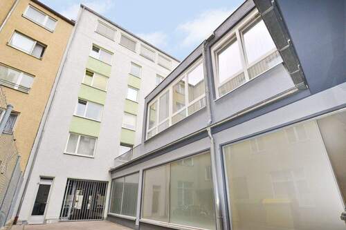 Rückansicht - Gewerbeobjekt (Büro, Produktion, Verkauf) in Augsburg zum Kaufen
