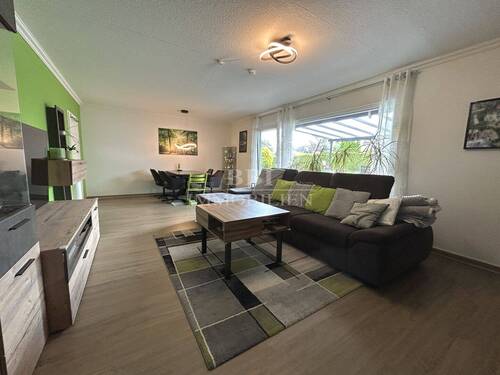 Wohnzimmer mit Terrassenzugang - 