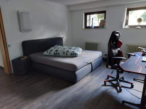 UG: Zimmer - 