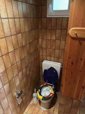 WC - 