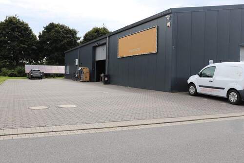 1 - Moderne Gewerbehalle in Büdelsdorf bei Rendsburg zu vermieten! OTTO STÖBEN!