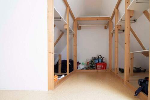 Boden mit Stauraum - 