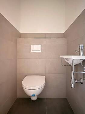 WC - 