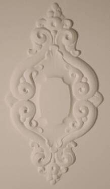 Stuckdetail Decke Hauseingang - 2 Zimmer Etagenwohnung in Chemnitz