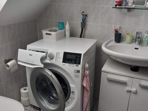 Bad mit Waschmaschine - 