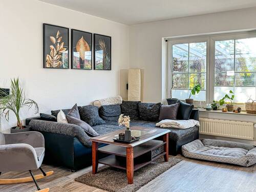 Wohnzimmer - 4 Zimmer Doppelhaushälfte zum Kaufen in Schwentinental