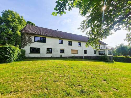 Rückansicht - 1 Zimmer Mehrfamilienhaus, Wohnhaus zum Kaufen in Puderbach VG