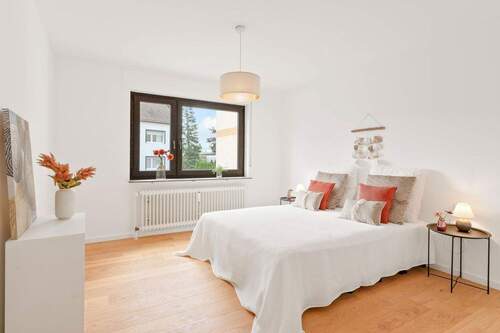 Bild 1 - Helle und große 3 Zimmer Wohnung mit 2 Balkonen und Provisionsfrei