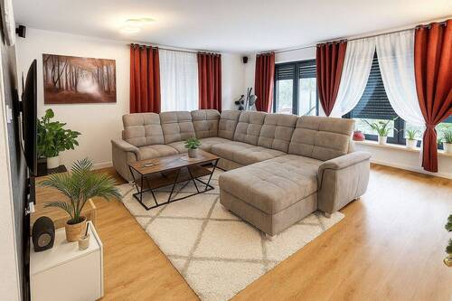 Bild 2 - 7 Zimmer Mehrfamilienhaus, Wohnhaus zum Kaufen in Auggen