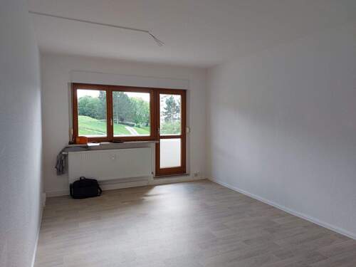 20230831_145225.jpg - Etagenwohnung mit 60,90 m&sup2; in Eisenach zur Miete