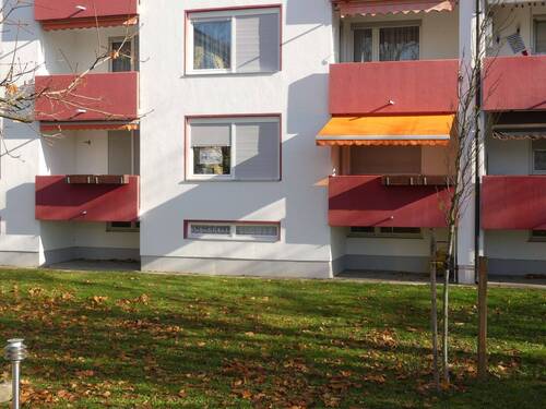 Zwei Balkone zwei Markisen - Etagenwohnung mit 94,40 m² in Weil am Rhein zum Kaufen