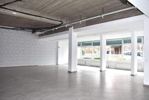 Ladenfläche im Erdgeschoss (vor der Vermietung) - 