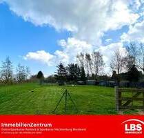 Zwei Häuser, ein Grundstück - 220.000,00&nbsp;EUR Kaufpreis, ca.&nbsp; 0,00&nbsp;m&sup2; in Hohen Schönberg (PLZ: 23948)