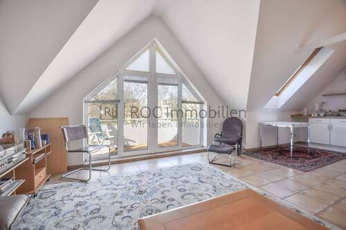 Wohnzimmer II - 2 Zimmer Etagenwohnung zum Kaufen in Berlin