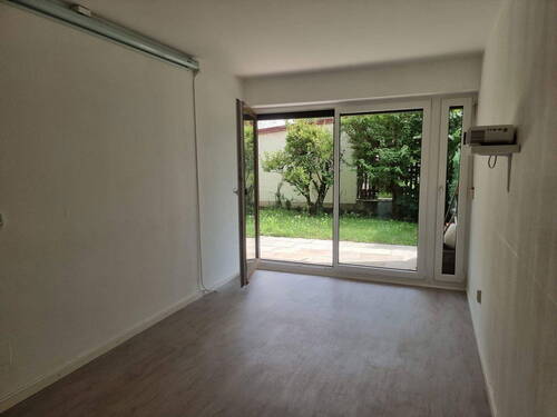 Schlafzimmer - Terrassenwohnung mit 59,00 m² in Pullach zum Kaufen