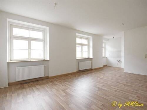 Wohnbereich - 3 Zimmer Etagenwohnung zur Miete in Frankenberg