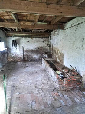 Stallung/ Scheune - 