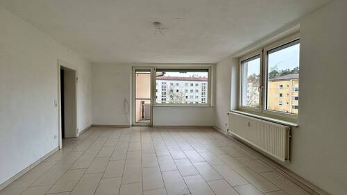 2 Wohnzimmer - 3 Zimmer Etagenwohnung in Erlangen