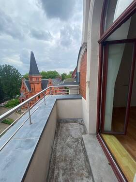 Balkon - Etagenwohnung mit 61,00 m&sup2; in Magdeburg zur Miete