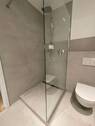 Neue begehbare Dusche im Bad - 
