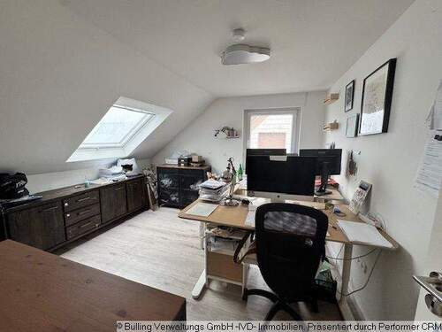 Büro Obergeschoss - 8 Zimmer Mehrfamilienhaus, Wohnhaus in Wetter