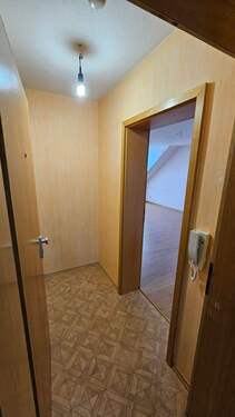 20260227_120924.jpg - 2 Zimmer Etagenwohnung zum Kaufen in Schweinfurt