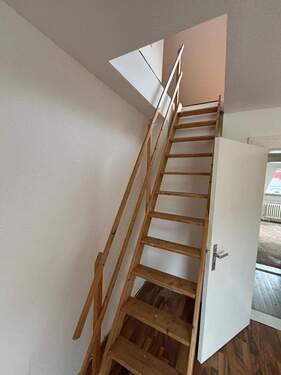 Aufgang oberer Bereich, Maisonette - Etagenwohnung mit 58,00 m&sup2; in Kiel zur Miete