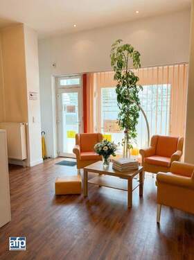 Wartebereich od. Wohnzimmer - 