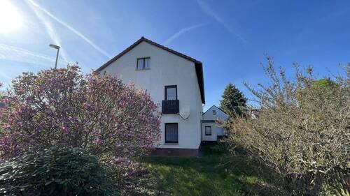 Seitenansicht - Einfamilienhaus mit 148,00 m&sup2; in Radeberg zum Kaufen