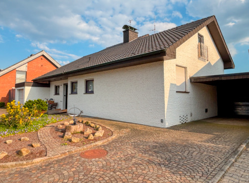 Vorderansicht - 4 Zimmer Einfamilienhaus zum Kaufen in Herzebrock-Clarholz