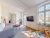 Titelbild - Backsteinarchitektur im historischen Ensemble - 3 Zimmer mit Balkon & Stellplatz