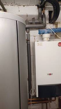 UG-Gas-Brennwert-Heizung.jpg - 