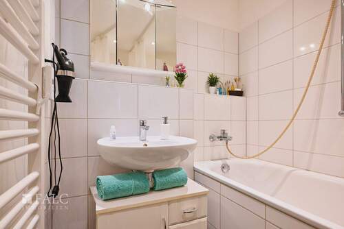 Badezimmer - 2 Zimmer Etagenwohnung in Köln-Niehl