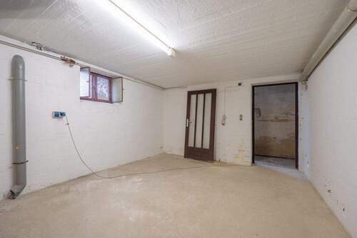 Keller, Aufgang zum Zwischenbau - 