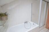 Wannen-/Duschbad - 