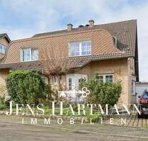 Familienfreundliches Wohnen in Saarn: Stilvolle Doppelhaushälfte mit Garten, Kamin und Garage - Mülheim an der Ruhr Saarn/Mintard