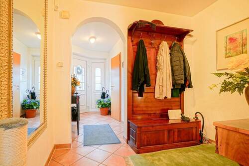 Eingangsbereich - 4 Zimmer Doppelhaushälfte in Mülheim an der Ruhr