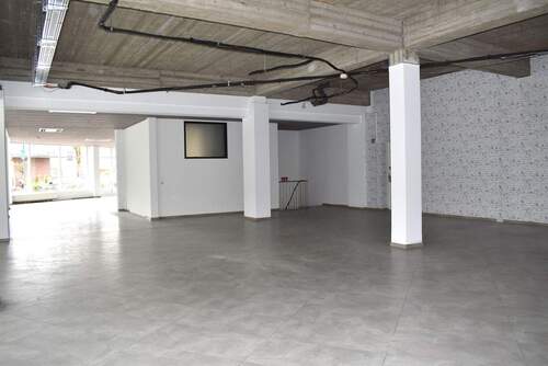 Ladenfläche im Erdgeschoss (vor der Vermietung) - 